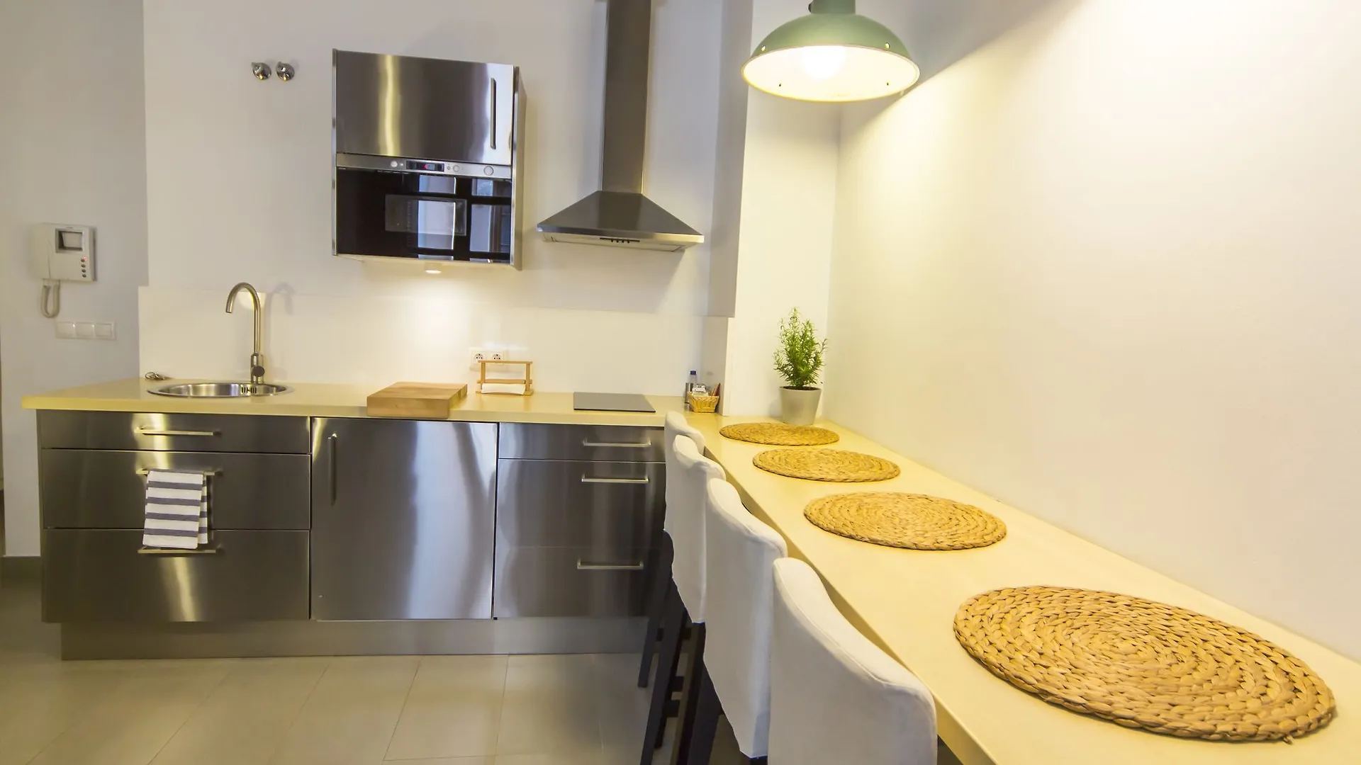 شقة Apartamentos Malaga Picasso