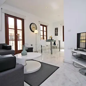 Del Parque Flats - Tribuna Apartamento